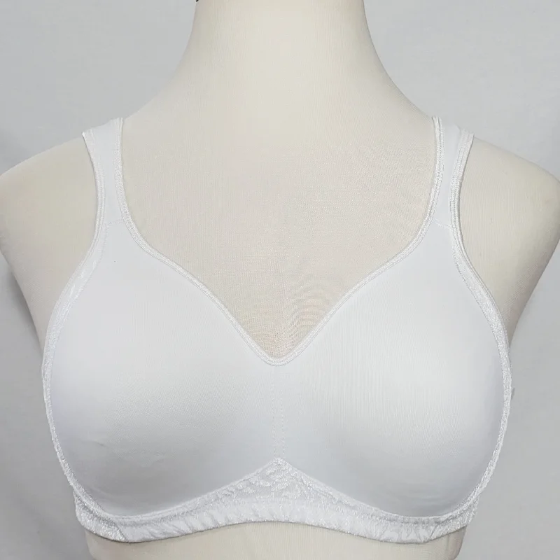 Playtex 4049 18 Hour Seamless Cup Wire Free Bra 38B White NEW WITHOUT TAGS